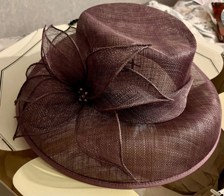 Ladies hat