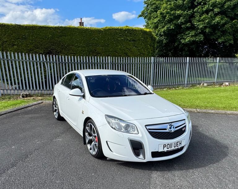 Vauxhall, INSIGNIA, Hatchback, 2011, Manual, 2792 (cc), 5 doors
