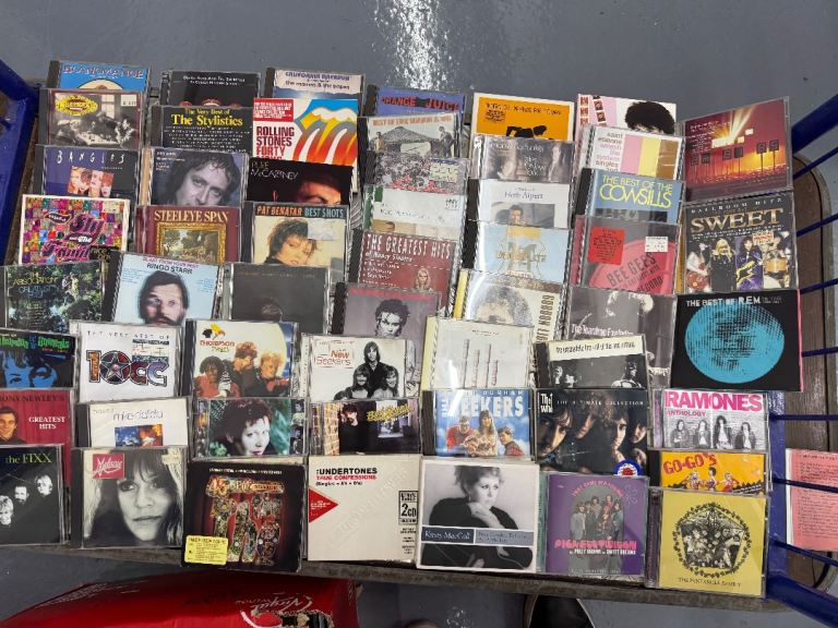 100+ GREATEST HITS CDS - STONES, McCARTNEY, DEPECHE MODE, RAMONES etc
