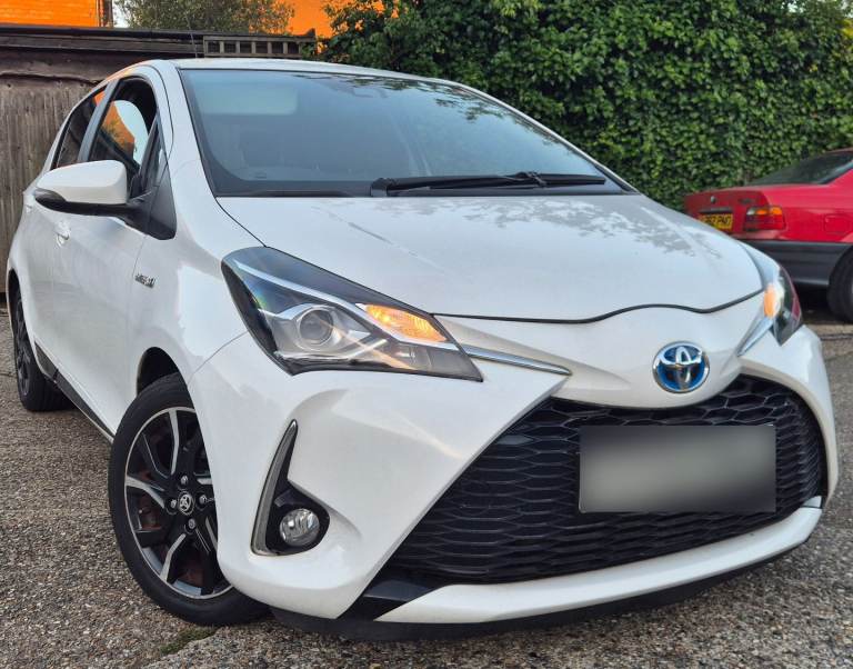 2020 TOYOTA YARIS 1.5 HYBRID FACELIFT QUICK SALE 