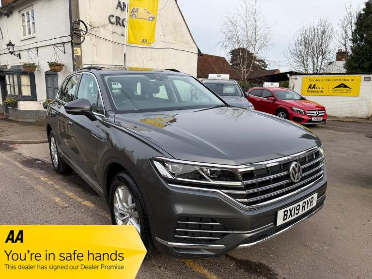2019 Volkswagen Touareg 3.0 TDI V6 SEL Tiptronic 4Motion Euro 6 (s/s) 5dr