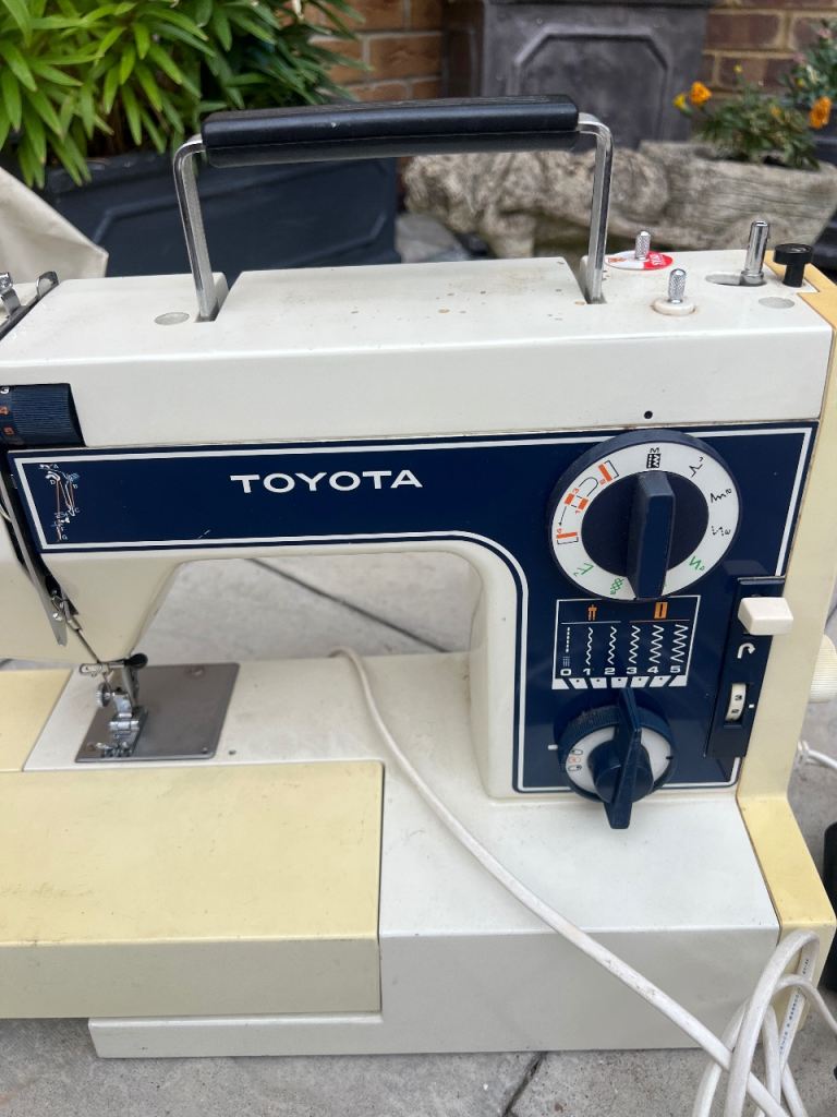 Toyota Sewing Machine – Vintage Model, Fair Condition