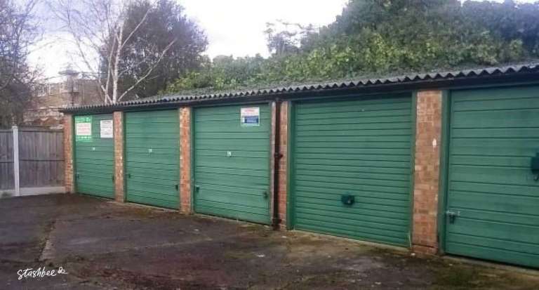 Garage to rent in London (E11) | Stashbee
