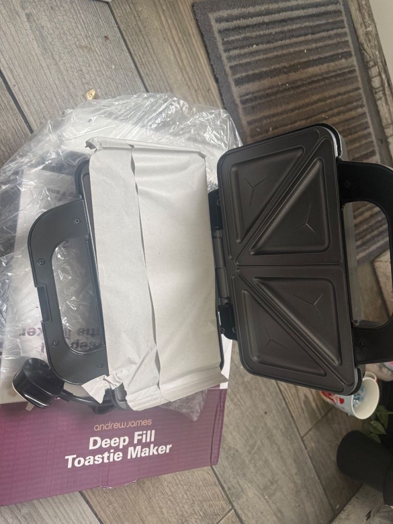 Andrew James Deep Fill Toastie Maker – Brand New