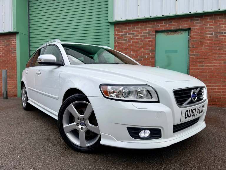 2011 (61) VOLVO V50 D3 R DESIGN EDITION 30,000 MILES 12 SERVICES IMMACULATE