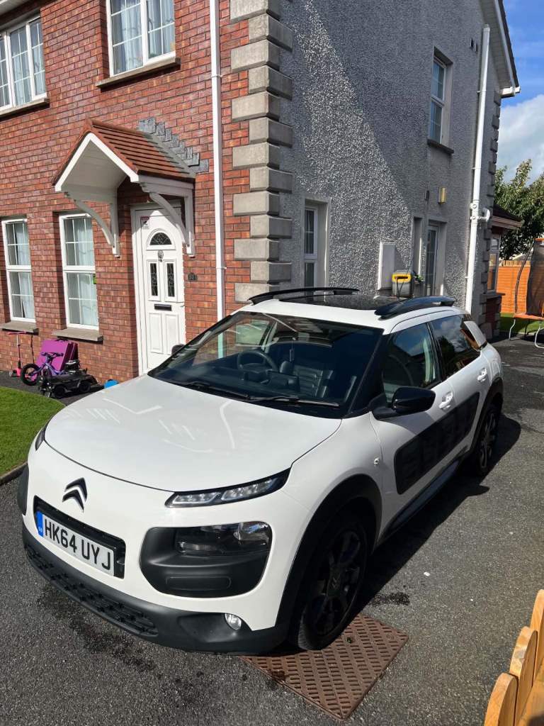 Citroen, C4 CACTUS, Hatchback, 2015, Manual, 1199 (cc), 5 doors