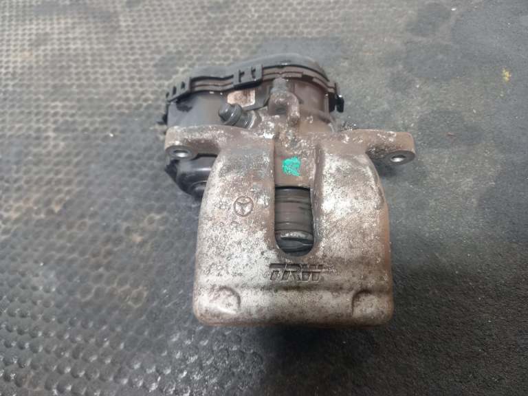 Mercedes Gla Class Rear Left Brake Caliper 2013-2020