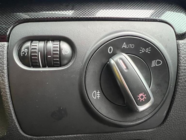 2010 Volkswagen Golf 1.6 TDI 105 SE 5dr DSG ESTATE Diesel Automatic