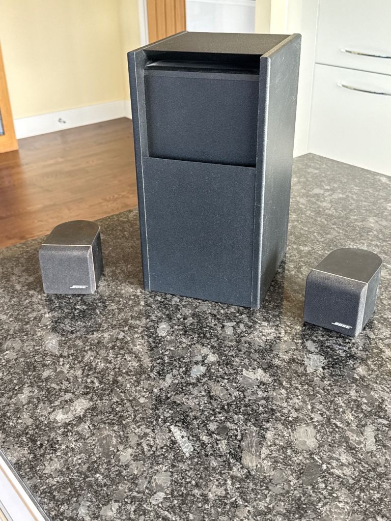 Bose Hi-Fi Speaker System