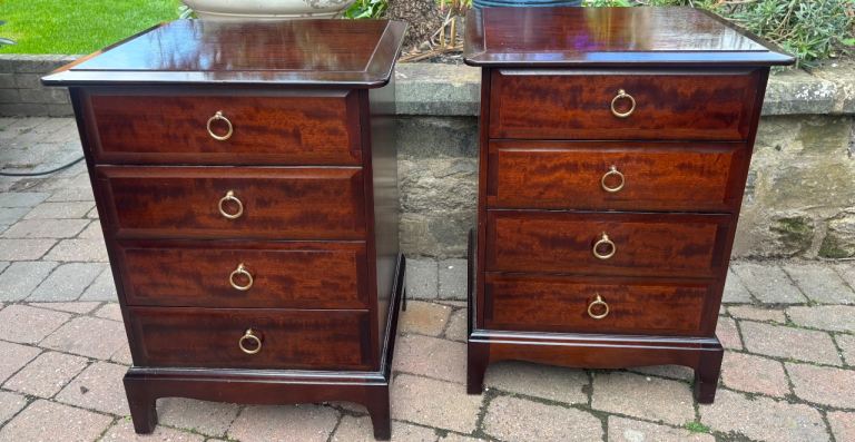 Stag minstrel 4 drawer chest x2
