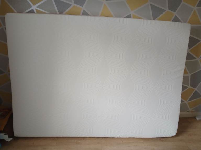 White Mattress – Good Condition, Clean