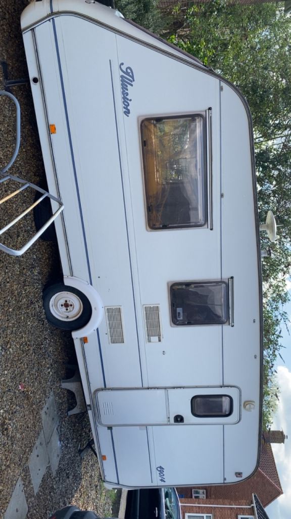 Compass Illusion 400/4 Caravan – 4 Berth – 