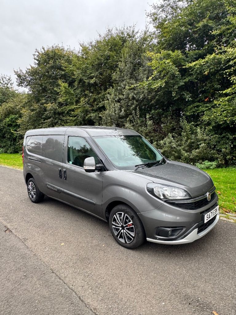 FIAT DOBLO MAXI 2022