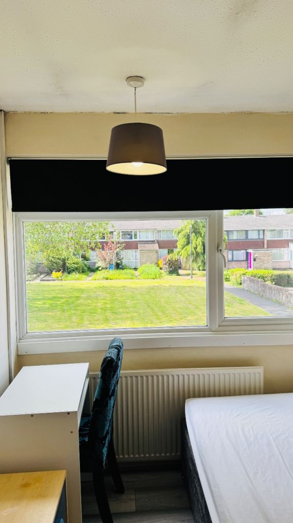 Single Bedroom in Shared House