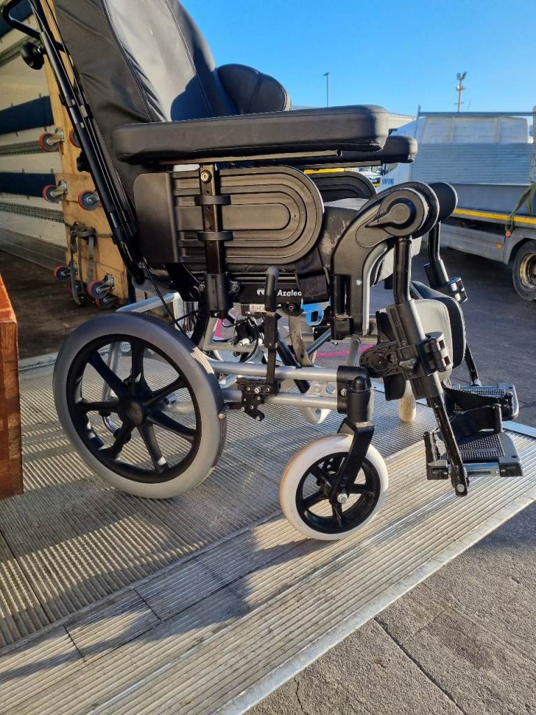 Rea azalea assist wheelchair 