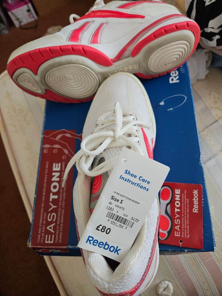 Easy Tone Balance fitness Trainers.Size 5