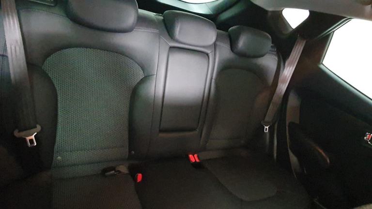 HYUNDAI IX35* 1.7 Crdi * 2wd* DIESEL*26,000 MILES* 1 OWNER* FULL S/HISTORY 