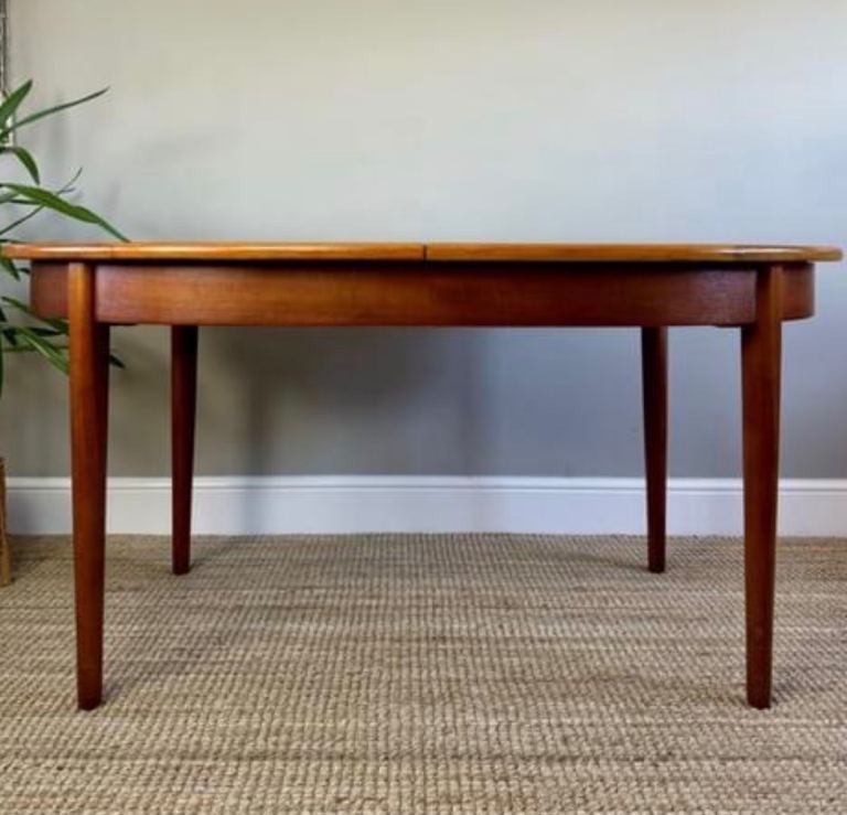 Jentique (mcintosh, danish midcentury) Teak 1970s Oval Extending Dining Table with Set of 4 Chairs