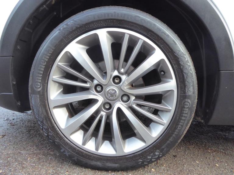 VAUXHALL CROSSLAND X 1.2 SRi Nav 2020