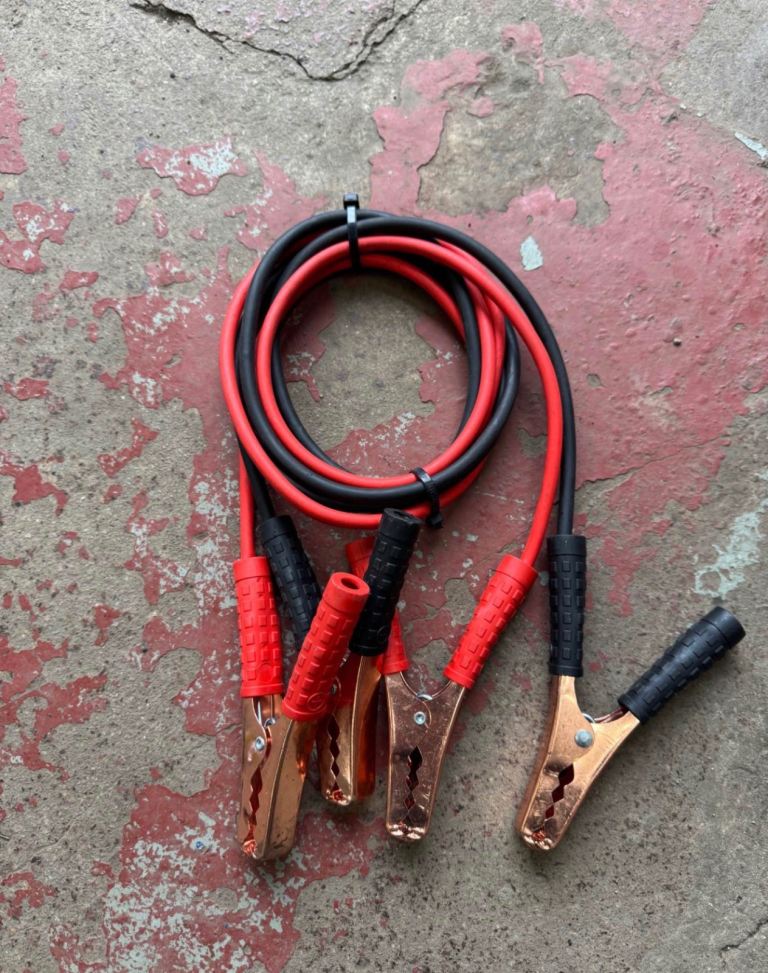 JUMP LEADS USED ONCE GREAT CONDITION