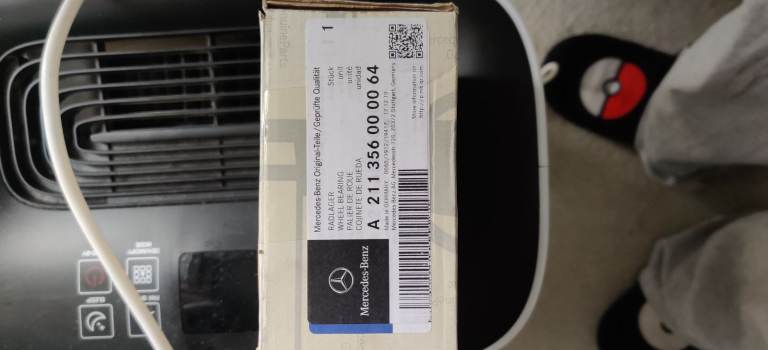 Genuine Mercedes Benz Rear wheel bearing see compatibility 