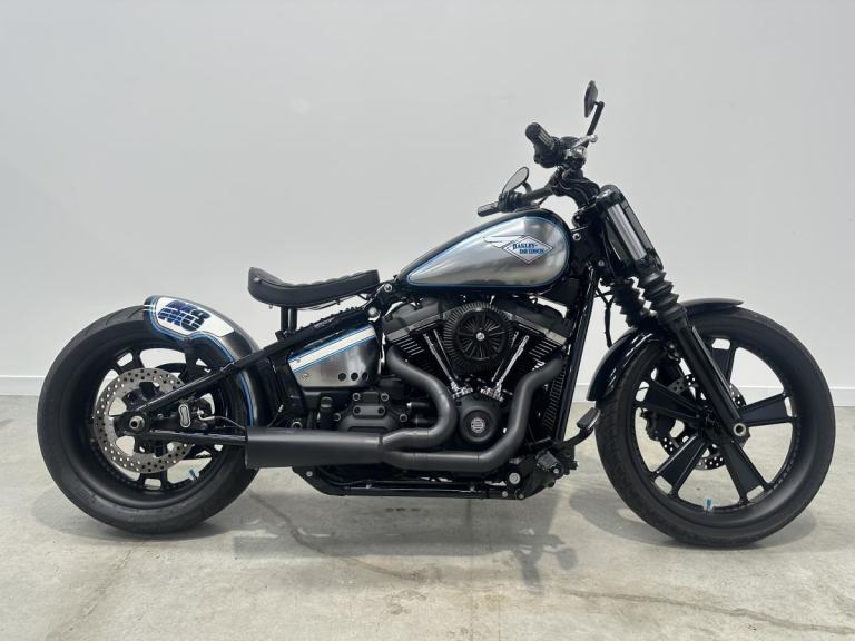 2018 Custom Harley-Davidson FXBB Softail Street Bob M8 by Speed & Custom