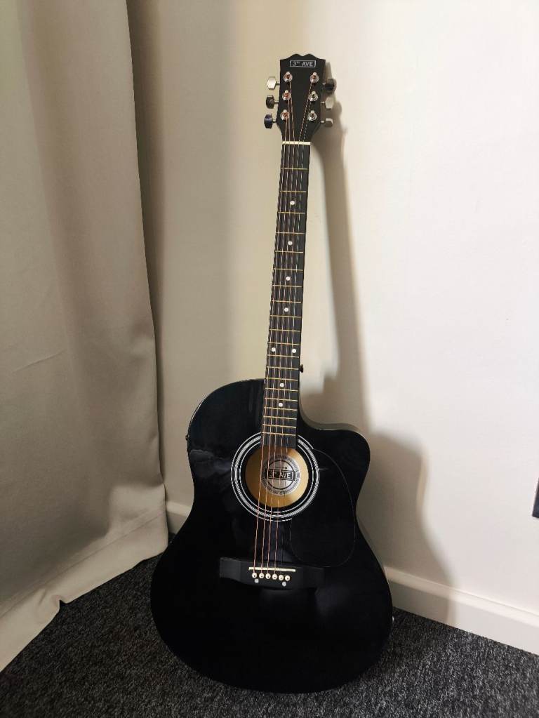 3rd Avenue Full Size Electro-Acoustic Guitar with Bag & Tuner