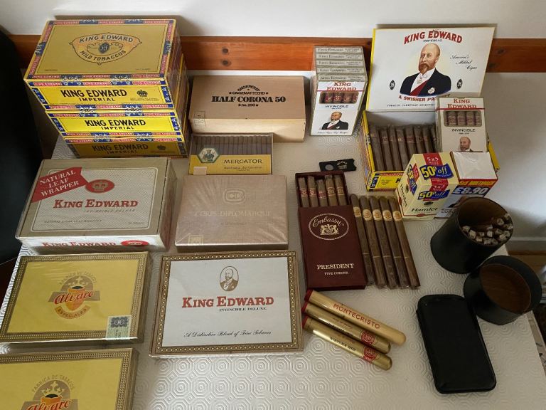 Cigars and more boxes collectable