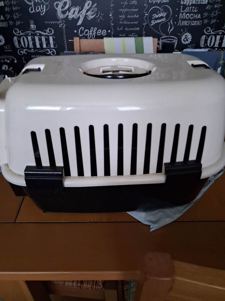 Cat carrier