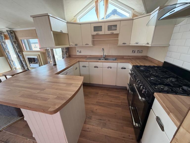 WILLERBY NEW HAMPSHIRE 40X16 • 2 BED LODGE • HIGH SPEC • £38,995