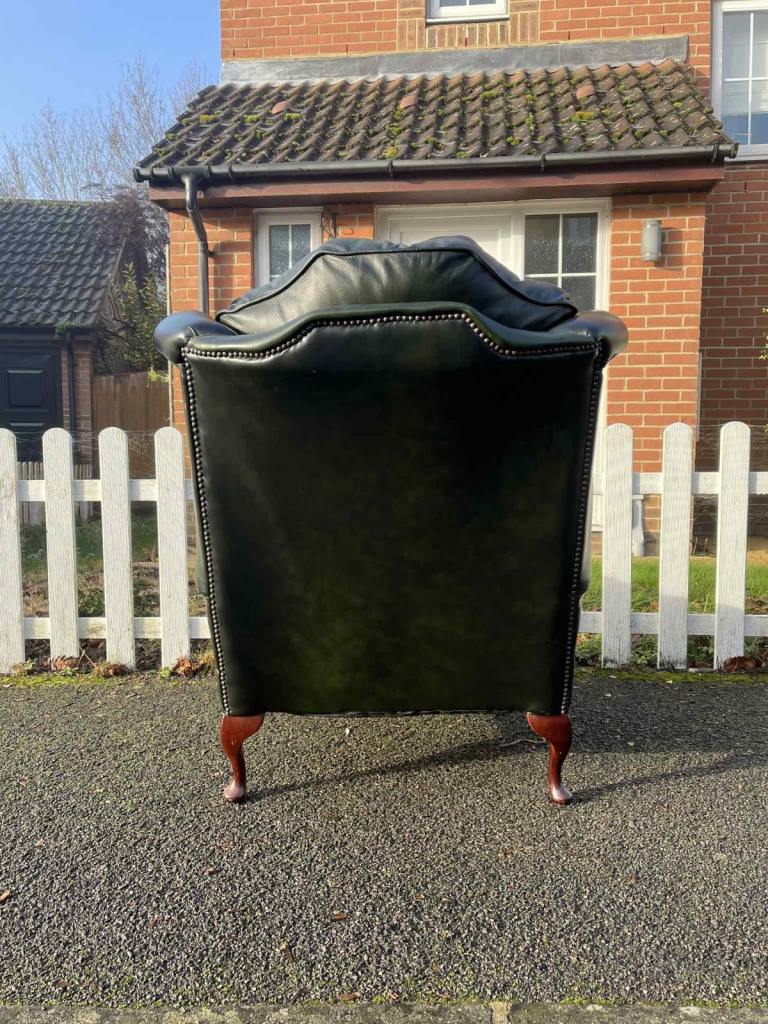 Lovely Dark Green Leather Chesterfield Queen Anne Wing Back Chair