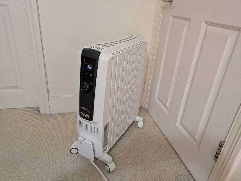DeLonghi Dragon 4 Pro Radiator - 1.1kW to 2.5kW - 75m2