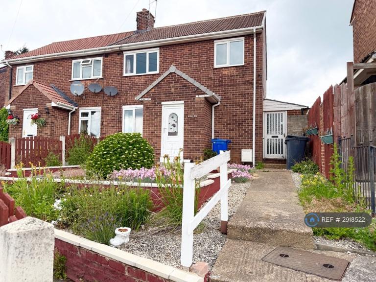 3 bedroom house in Cedar Avenue, Mexborough, S64 (3 bed) (#2918522)