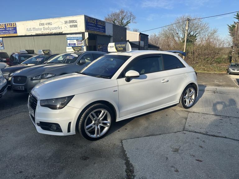 AUDI A1 1.4 TFSI S line 2014