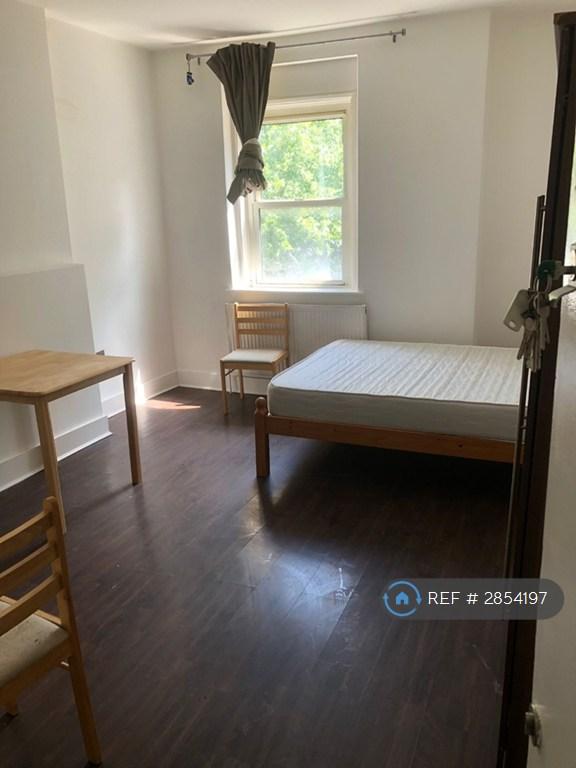 1 bedroom in Carleton Road, London, N7 (#2854197)