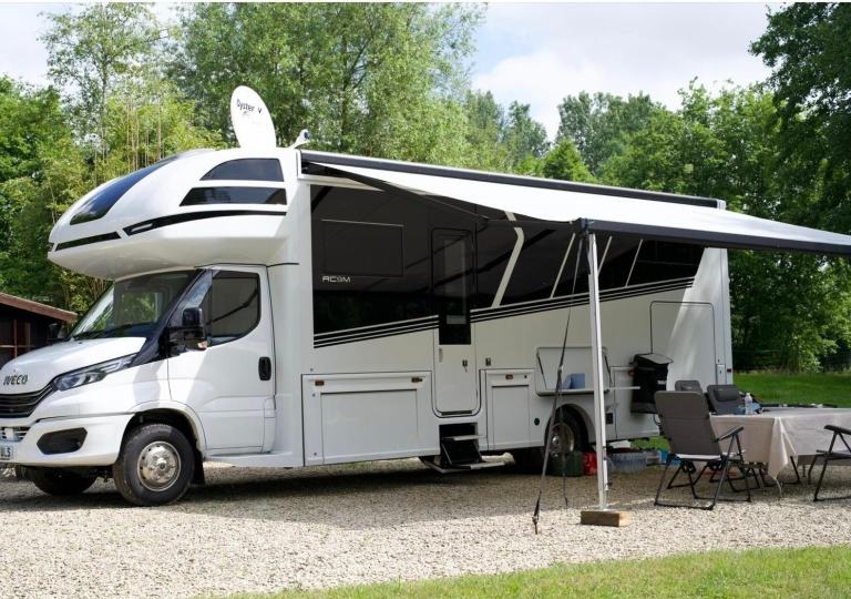 RC Motorhomes RC9M Motorhome Camper RV