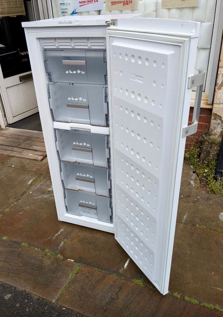 Blomberg Larder Frost Free Freezer