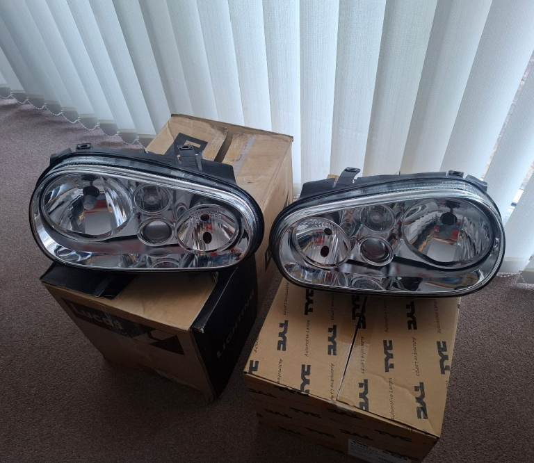 Golf Mk4 headlights inc Fogs. New old stock,boxed