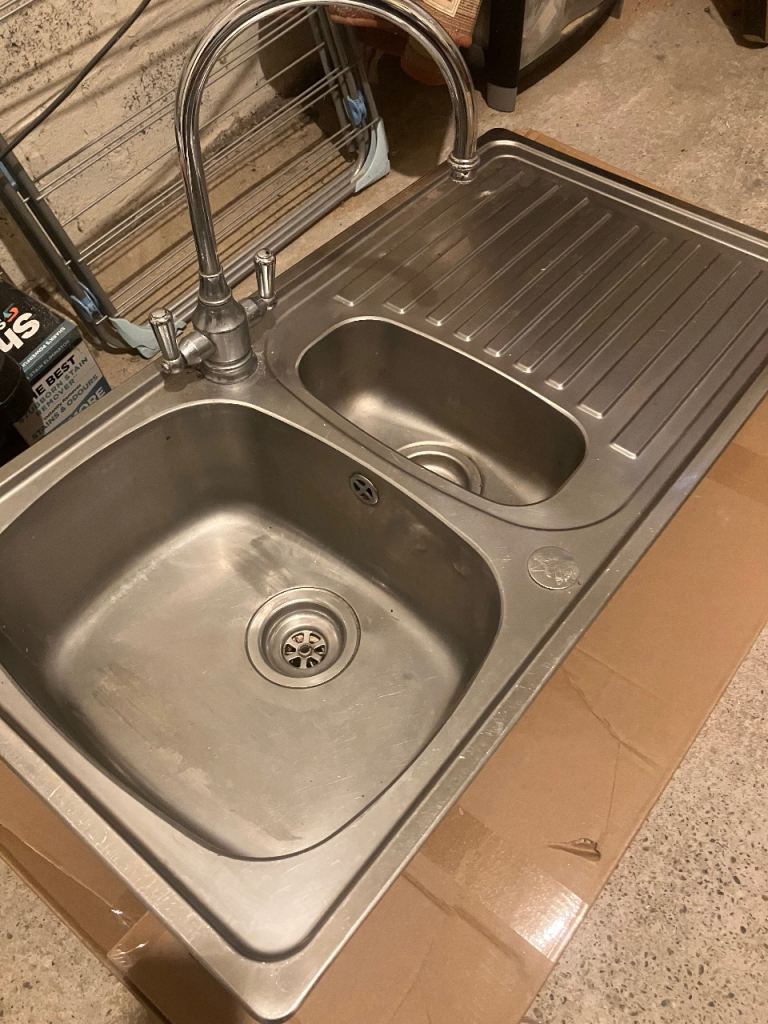 Stainless Steel Kitchen Sink with Mixer Tap – Good Condition
