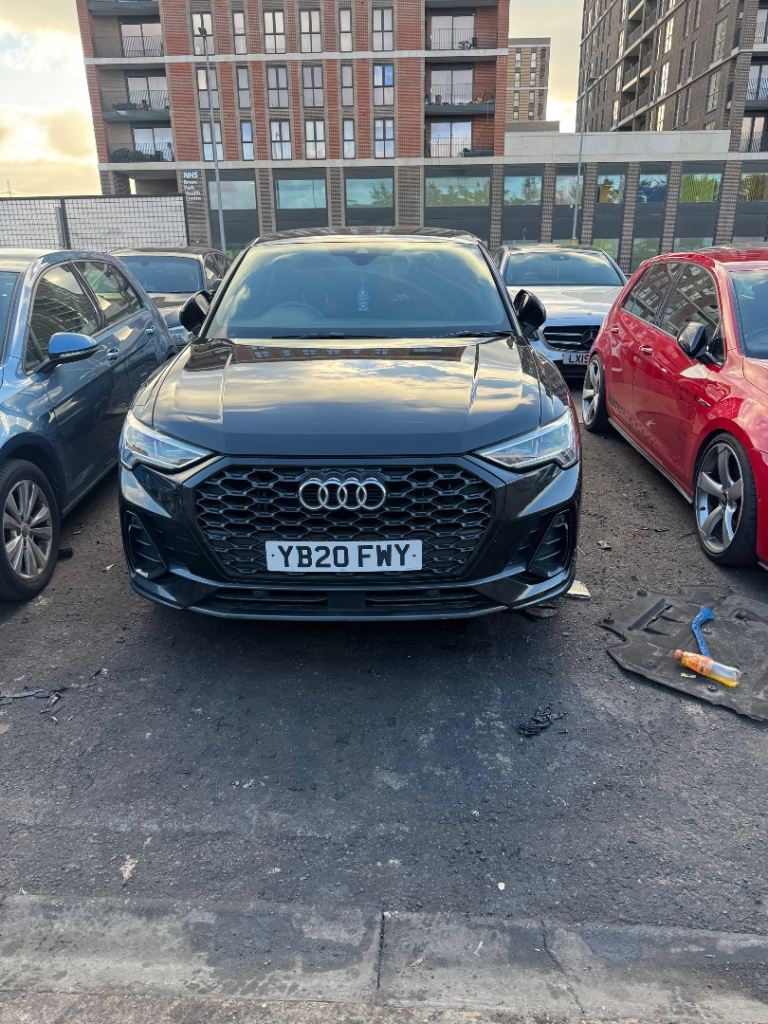 Audi Q3 S-Line 35 TFSI MHEV S-A Sportback TFSI 