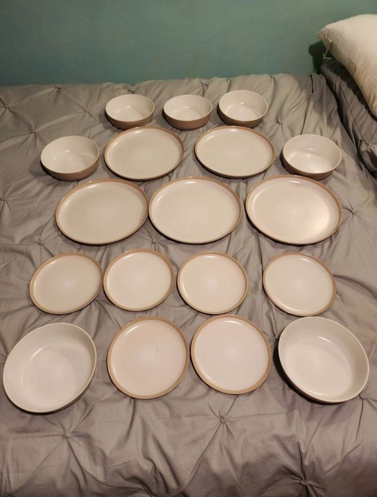 WILKO 18 Piece Crockery Set (Offers!)