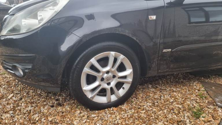 2007 corsa, 1.4 petrol, 1 years mot, 60k miles