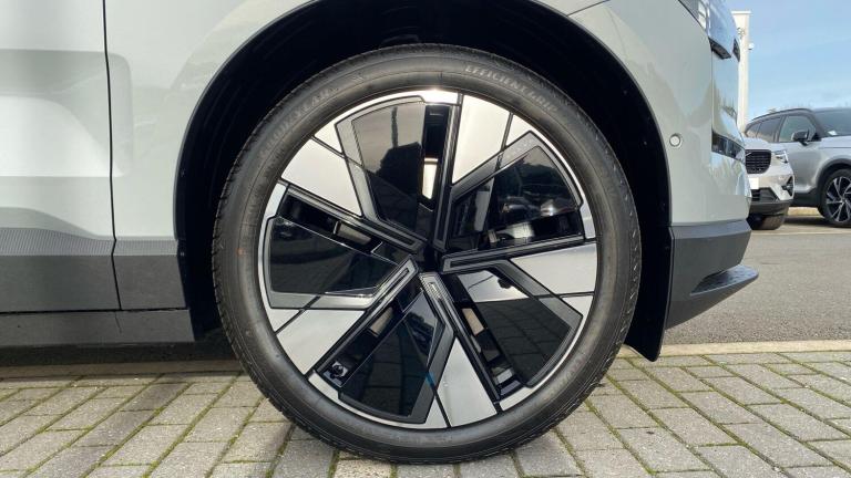 2025 Volvo EX30 Single Motor Extended Range 69kWh Ultra SUV 5dr Electric Auto (272 ps) ESTATE Ele...