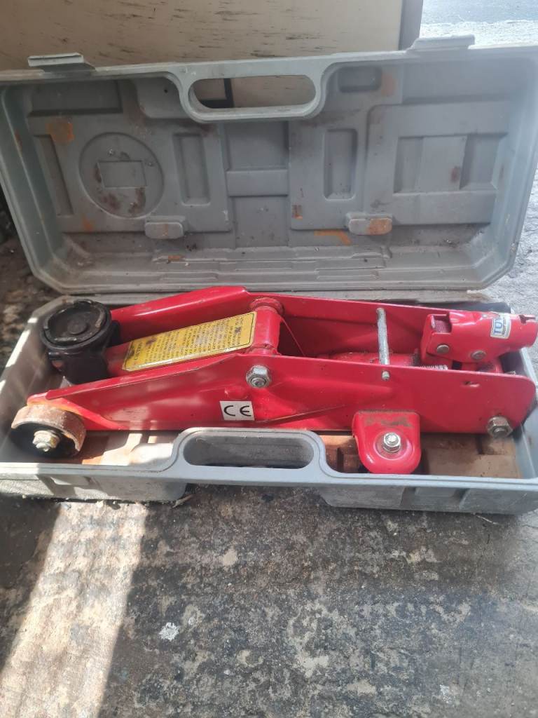 Car trolley jack 