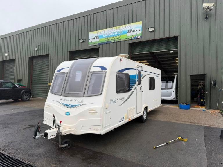 2013 BAILEY PEGASUS GT65 VERONA - 4 BERTH CARAVAN 