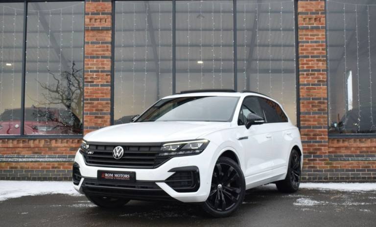 2021 21 VOLKSWAGEN TOUAREG 3.0 TDI V6 BLACK EDITION SUV 5DR DIESEL TIPTRONIC 4MO