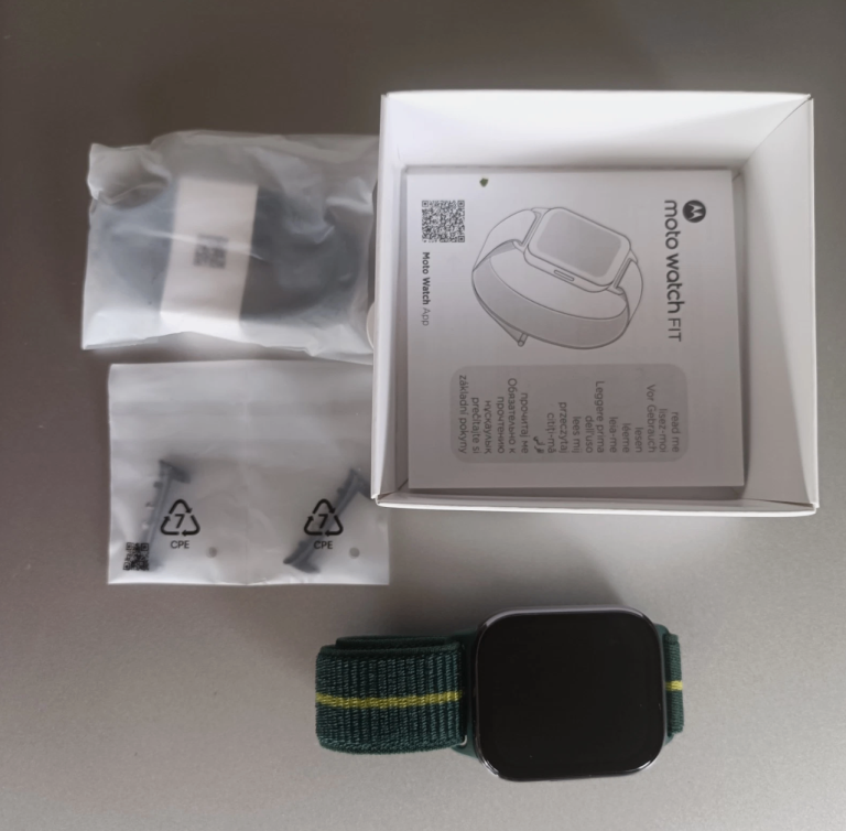 Moto Motorola Fit Watch Smartwatch fitness tracker