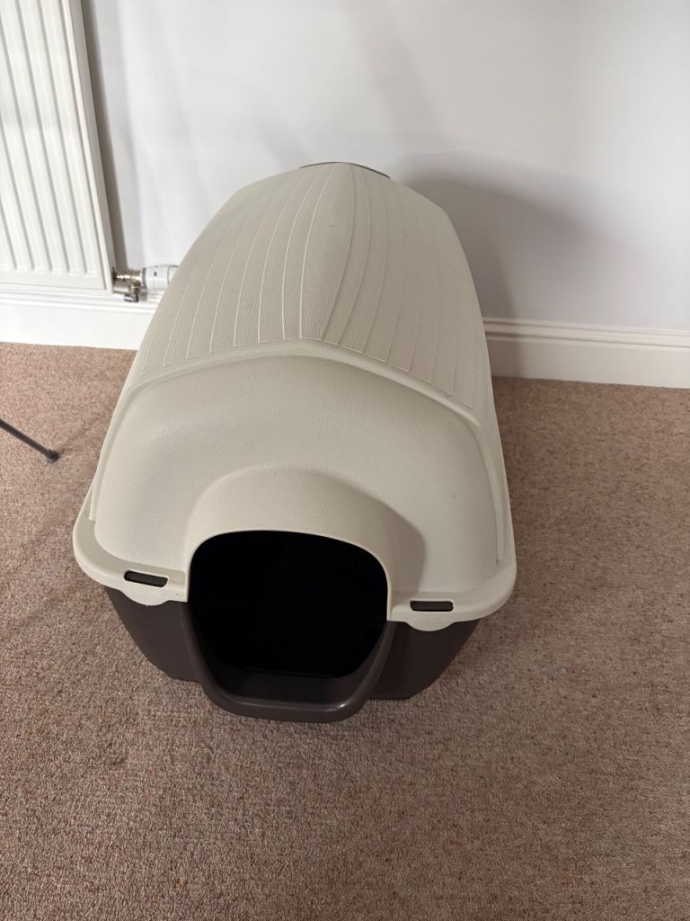 Large Dog Kennel / Bed
