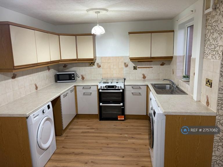 2 bedroom house in Rosebank Gardens, Leeds, LS3 (2 bed) (#2757082)