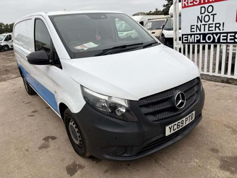  Mercedes-Benz Vito Vito 110 Pure CDI Panel Van Manual